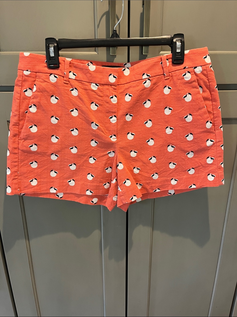 Ann Taylor Coral Shorts with White Orange Motif 🍊